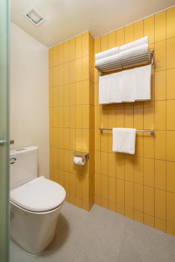 Hotel Lyf Malate Manila Managed By The Ascott Limited Exterior foto